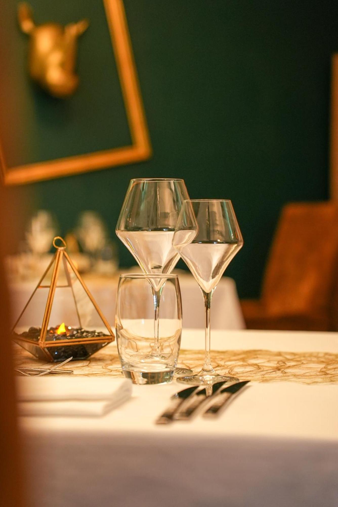 Logis Le Relais De La Voie Sacree Hotel Issoncourt Eksteriør billede