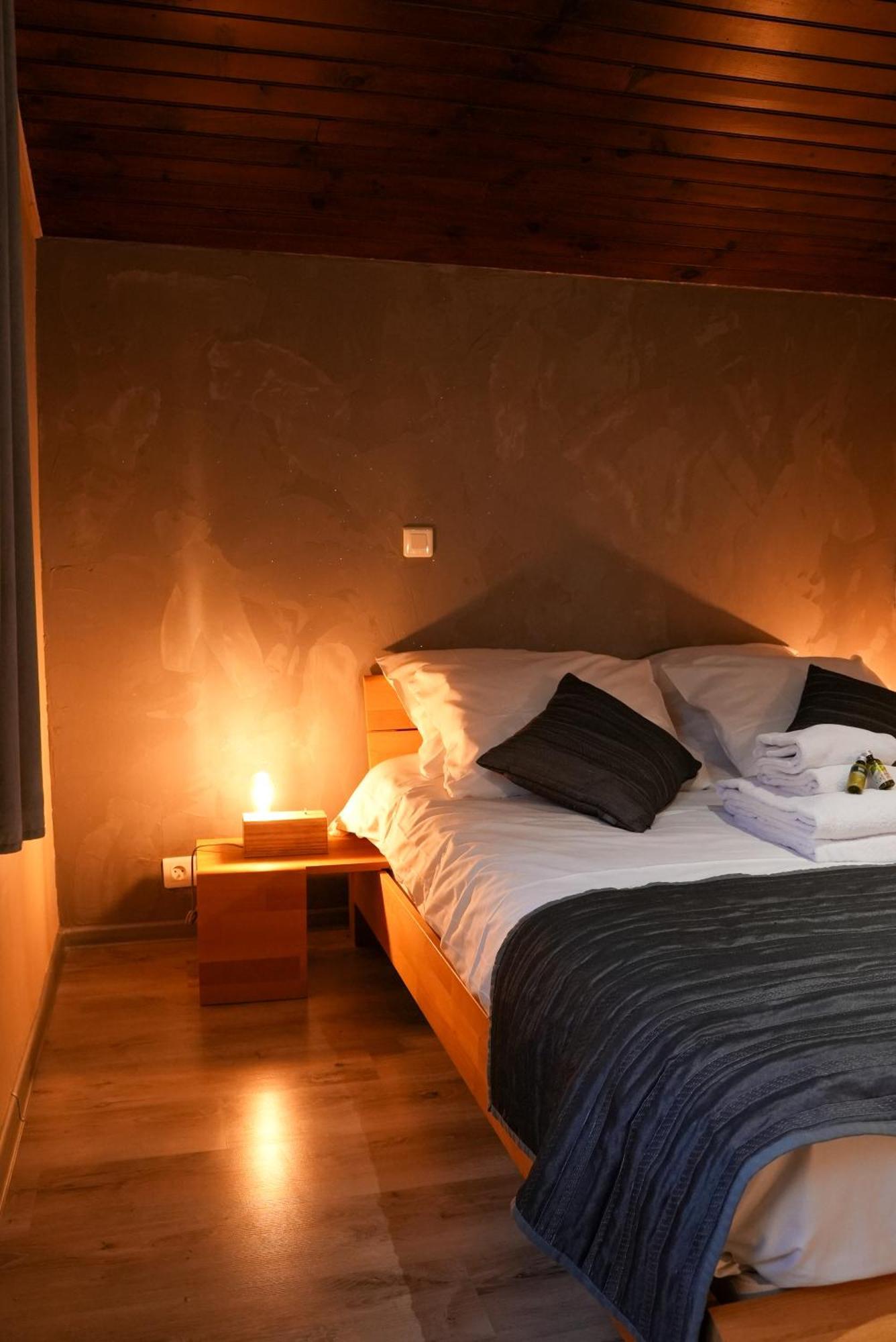 Logis Le Relais De La Voie Sacree Hotel Issoncourt Eksteriør billede